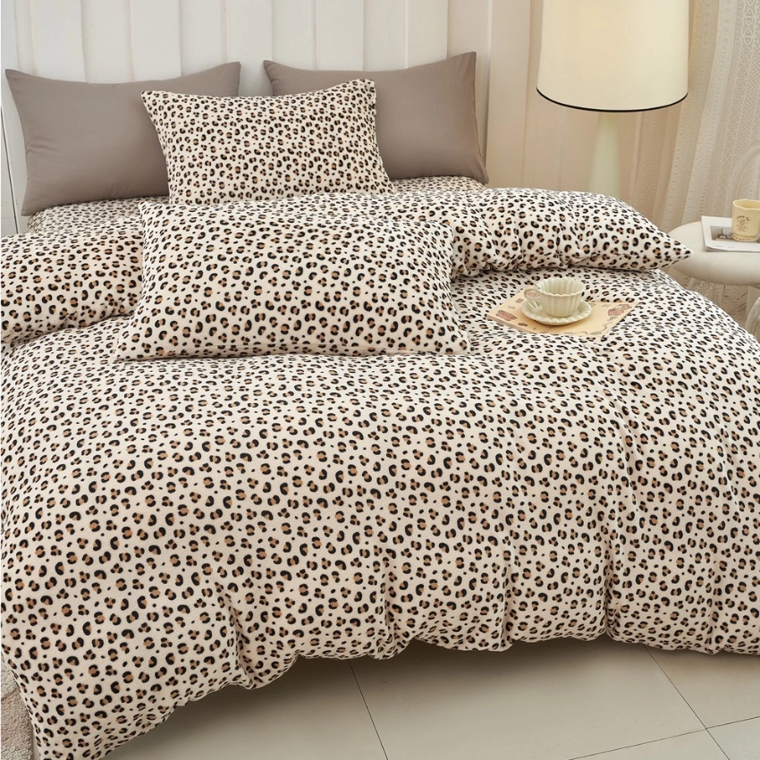 法蘭絨床包組 豹紋